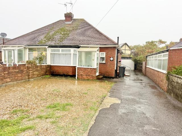 Bungalow for sale in Brockhurst, Gosport
