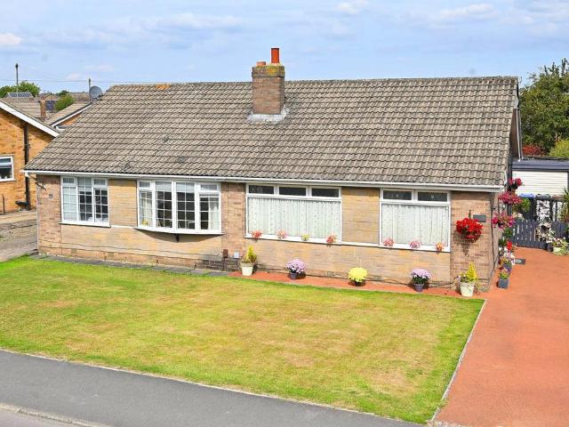Bungalow for sale in Harlow, Harrogate