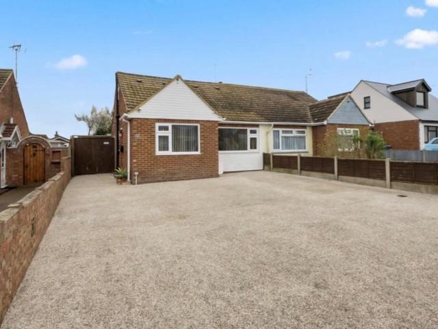 Bungalow for sale in Studd Hill, The Bridge