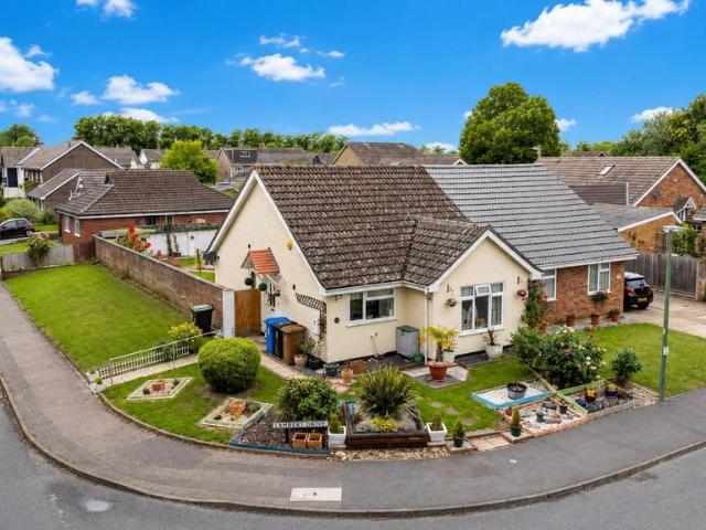 Bungalow for sale in Chelmondiston, Suffolk
