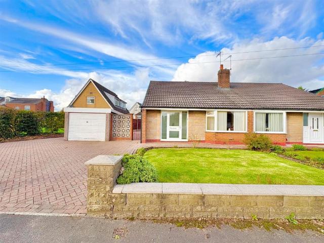 Bungalow for sale in Marsland Green, Wigan
