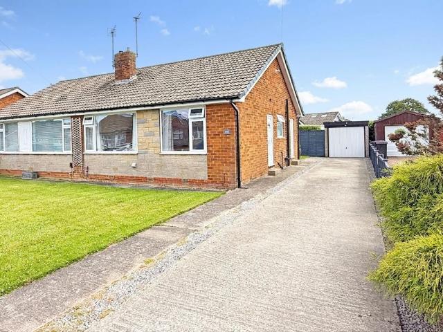 Bungalow for sale in Harlow, Harrogate