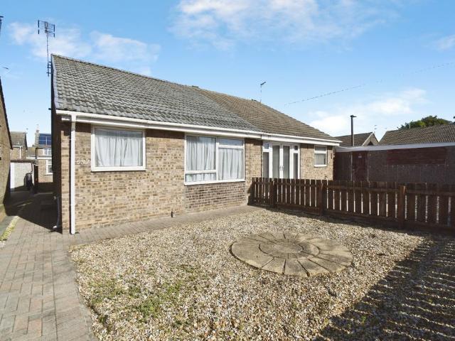 Bungalow for sale in Bransholme, Hull