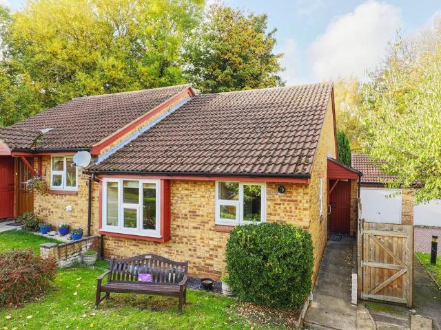 Bungalow for sale in Hertford, Colliers End