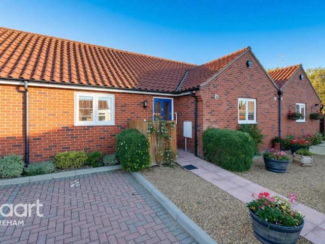Bungalow for sale in Woodgate Park, Breckland