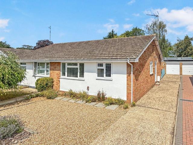 Bungalow for sale in Arbury, Cambridgeshire