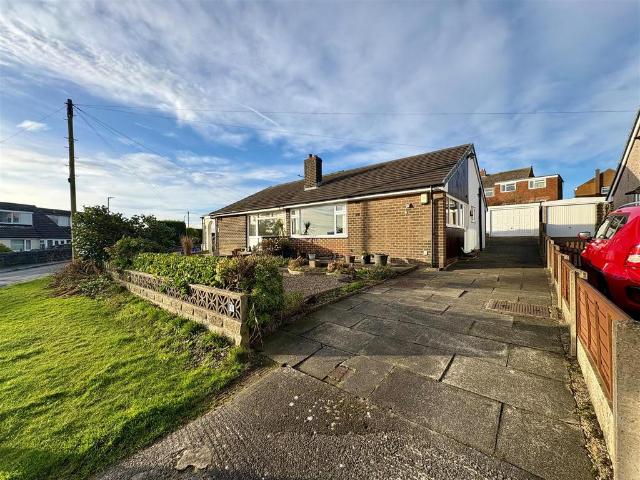 Bungalow for sale in Warley Town, West Yorkshire