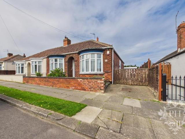 Bungalow for sale in Grove Hill, Normanby