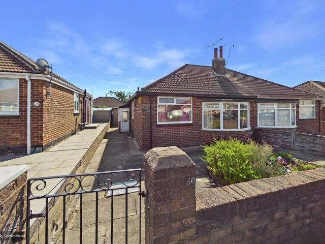 Bungalow for sale in Whitkirk, Colton