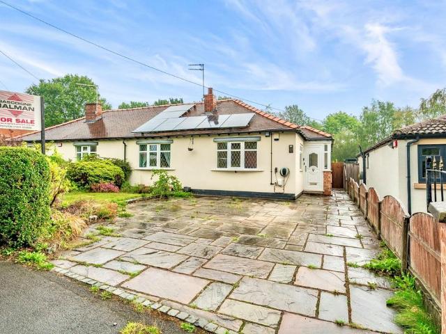 Bungalow for sale in Higher Poynton, Poynton
