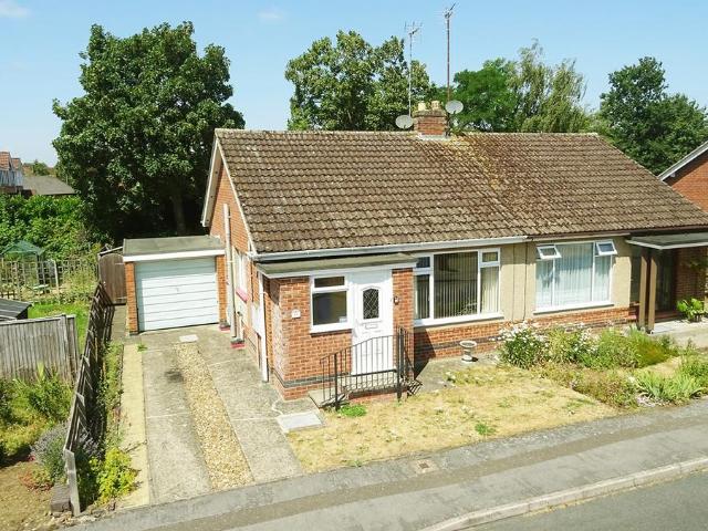 Bungalow for sale in Stanford On Avon, Leicestershire