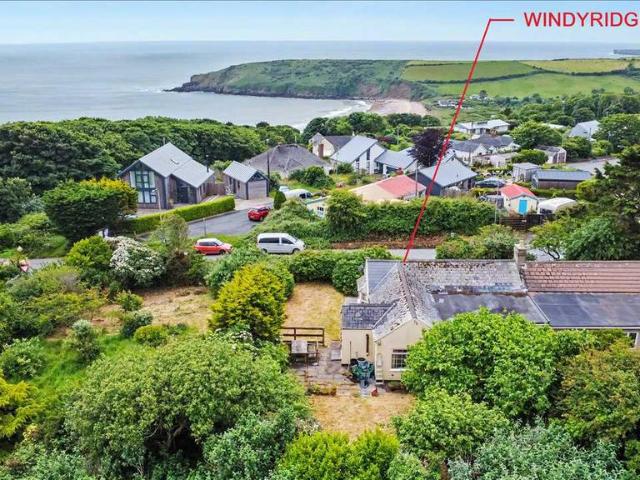 Bungalow for sale in Lamphey, East Trewent