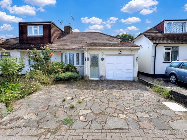 Bungalow for sale in London Borough of Bromley, Greater London