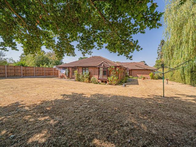 Bungalow for sale in Balsall, West Midlands