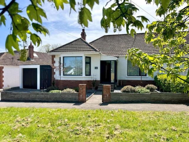 Bungalow for sale in Penarth, Wales
