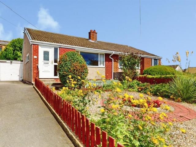 Bungalow for sale in Claremount, Northowram