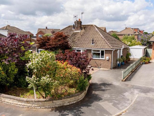 Bungalow for sale in Copmanthorpe, York
