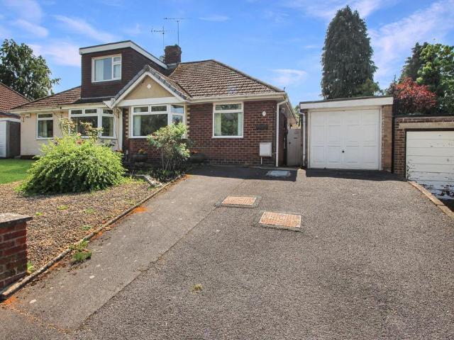 Bungalow for sale in Hillmorton Paddox, New Bilton