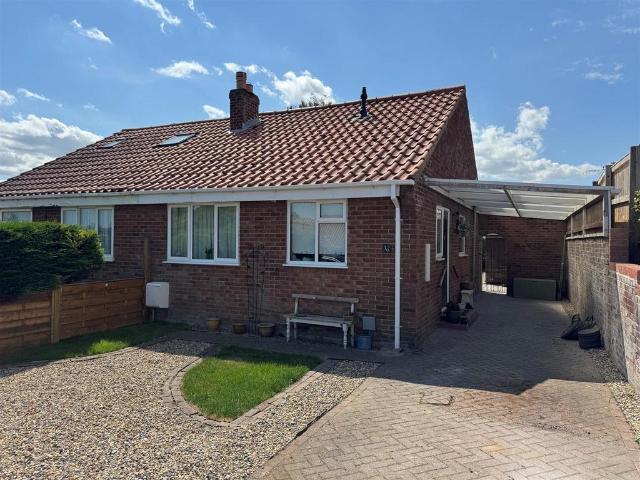 Bungalow for sale in Thornton-le-dale, North Yorkshire