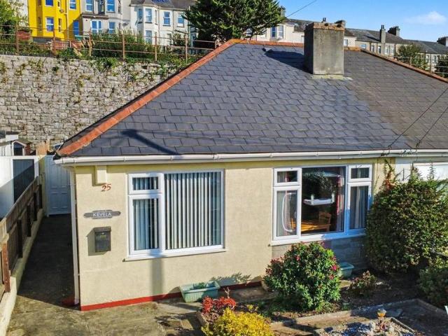 Bungalow for sale in Mount Wise