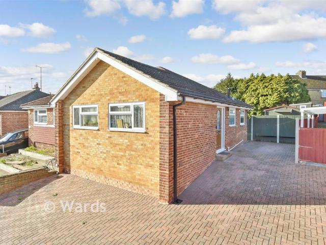 Bungalow for sale in Snipeshill, Oad Street