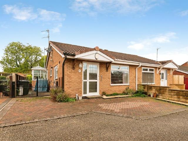 Bungalow for sale in Nuthall, Broxtowe