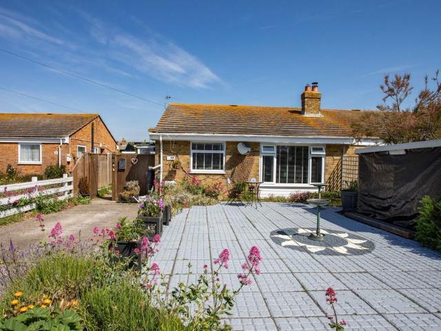 Bungalow for sale in Folkestone, Kent