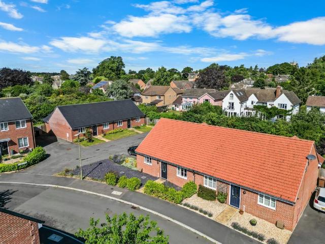 Bungalow for sale in Dromore, Oxfordshire