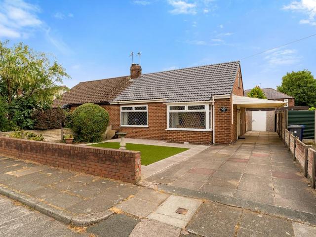 Bungalow for sale in Crow Wood, Widnes