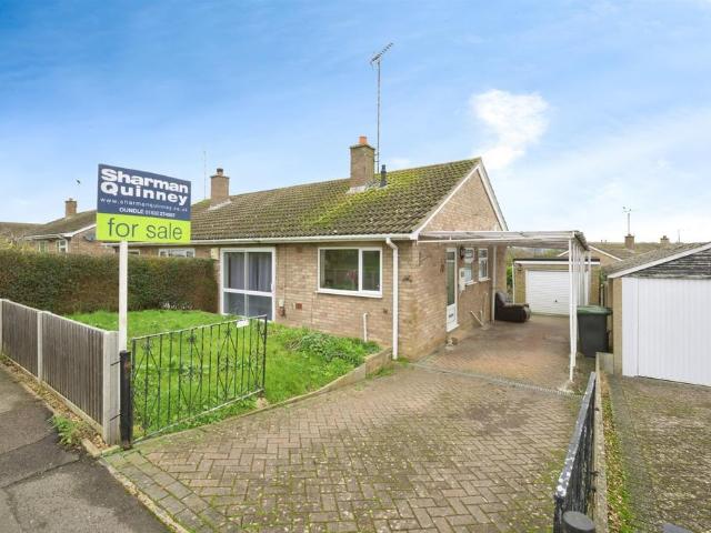Bungalow for sale in Oundle