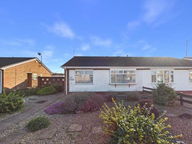Bungalow for sale in Bransholme, Hull