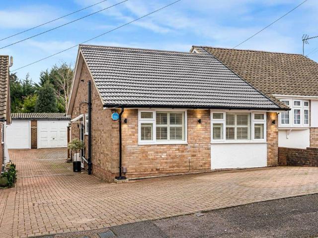 Bungalow for sale in Potters Bar, Hertfordshire