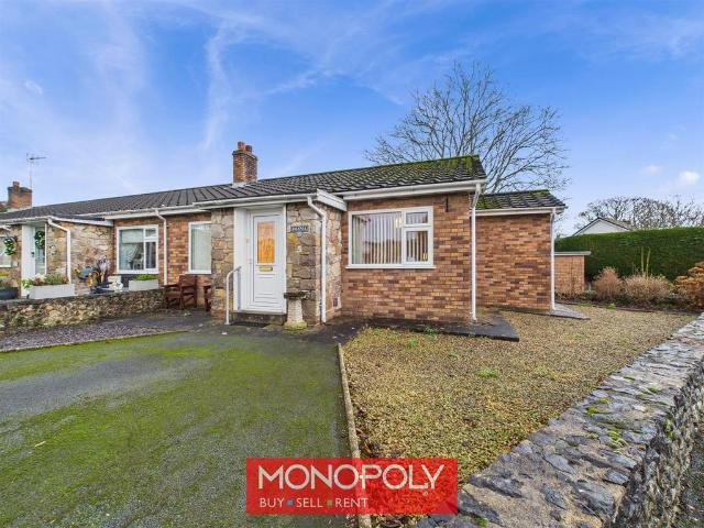 Bungalow for sale in Llanrhaeadr-yng-Nghinmeirch, Pentre Llanrhaeadr