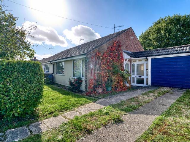 Bungalow for sale in Milton on Stour, Gillingham