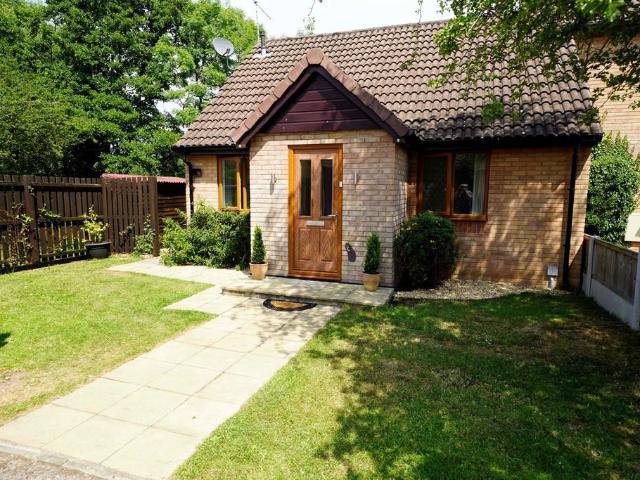 Bungalow for sale in Tattenhall, Cheshire
