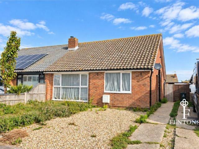 Bungalow for sale in Kirby Cross, Tendring