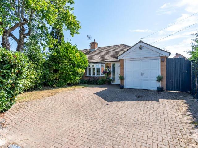 Bungalow for sale in Littlecote, West Sussex