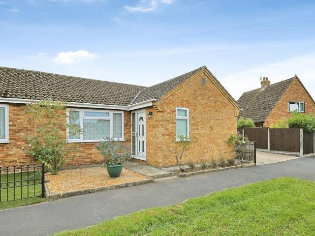 Bungalow for sale in Wymondham, South Norfolk
