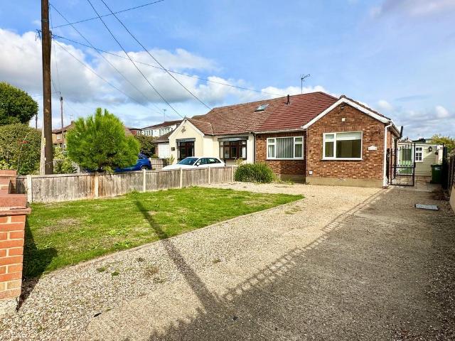 Bungalow for sale in South Green, Basildon