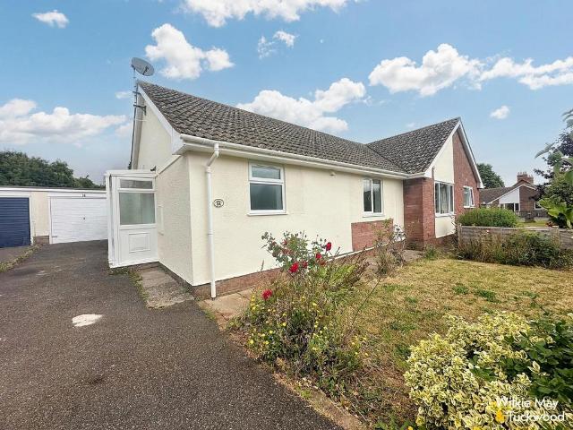 Bungalow for sale in Chapel Cleeve, Somerset