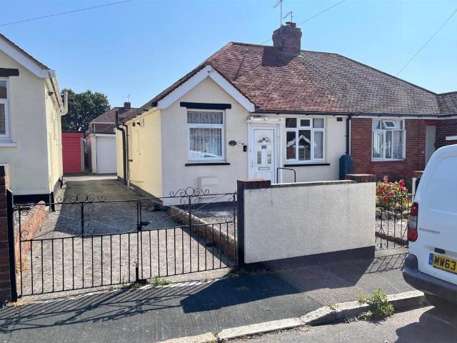 Bungalow for sale in Watergate, Devon
