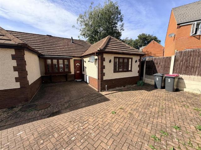 Bungalow for sale in Chapel End, North Warwickshire
