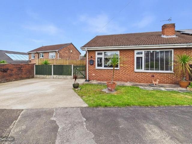 Bungalow for sale in Purston Jaglin, West Yorkshire