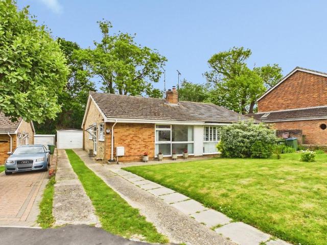 Bungalow for sale in North Heath, Horsham