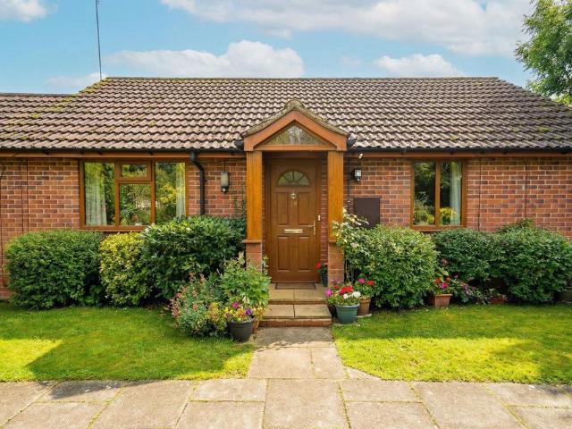 Bungalow for sale in Shirley, West Midlands