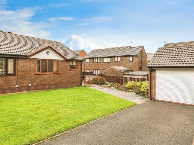 Bungalow for sale in Huddersfield, Isle Of Man