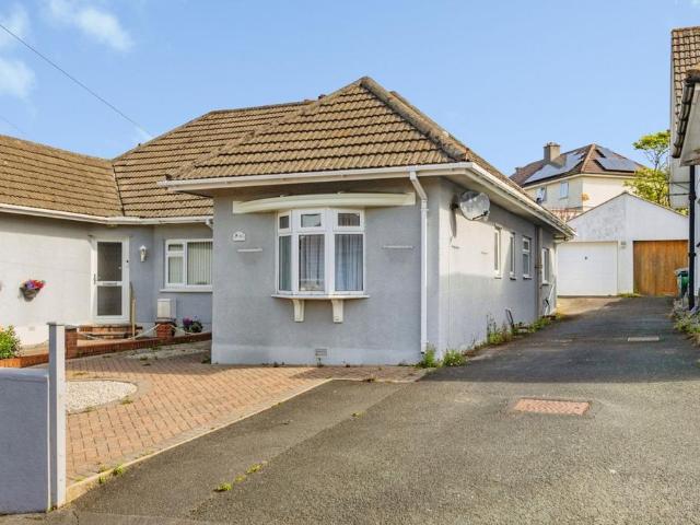 Bungalow for sale in Mount Wise