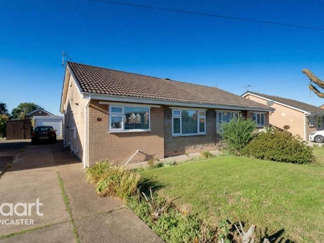 Bungalow for sale in Dunsville, Doncaster