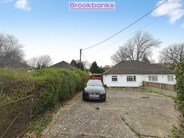 Bungalow for sale in The Butts, Kent