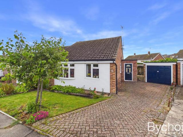 Bungalow for sale in Sudbury, Chelmondiston